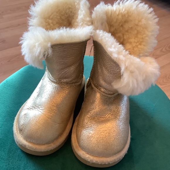 Ugg Boots - Picture 7 of 8